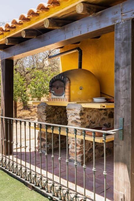 Casa Rural Navalonguilla Con Piscina 산타 올라야 델 칼라 외부 사진