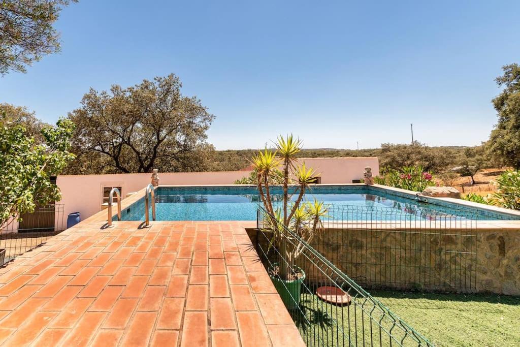 Casa Rural Navalonguilla Con Piscina 산타 올라야 델 칼라 외부 사진