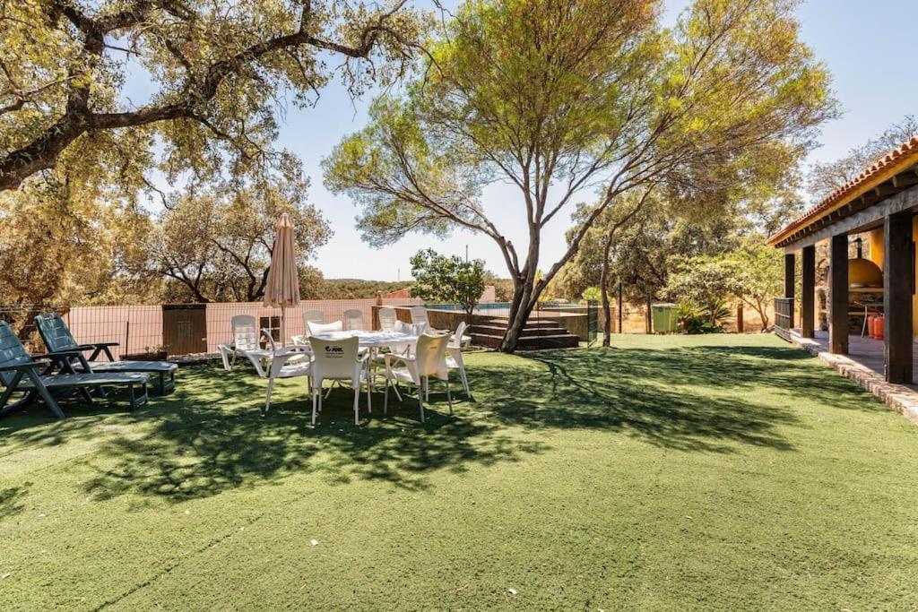 Casa Rural Navalonguilla Con Piscina 산타 올라야 델 칼라 외부 사진